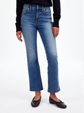 Madewell Women’s 29 Mid Rise Kick Out Crop Jeans
